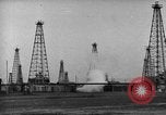 Standbild Bustenari Ölfeld Rumänien, 1926, aus Sekunde 23 historischem Filmmaterial Videoclip 65675050505