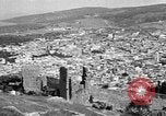 Image Medjillah champs pétrolifères Tliouanet Algérie, 1926, de la seconde 12 séquences d'archives historiques vidéo 65675050511