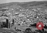 Image Medjillah champs pétrolifères Tliouanet Algérie, 1926, de la seconde 14 séquences d'archives historiques vidéo 65675050511
