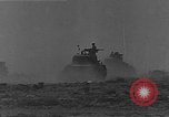 Standbild British 8th Army Tanks Nordafrika, 1942, aus Sekunde 5 historischem Filmmaterial Videoclip 65675050513