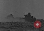 Standbild British 8th Army Tanks Nordafrika, 1942, aus Sekunde 9 historischem Filmmaterial Videoclip 65675050513
