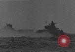 Standbild British 8th Army Tanks Nordafrika, 1942, aus Sekunde 10 historischem Filmmaterial Videoclip 65675050513