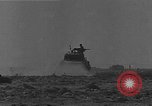 Standbild British 8th Army Tanks Nordafrika, 1942, aus Sekunde 15 historischem Filmmaterial Videoclip 65675050513
