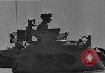 Standbild British 8th Army Tanks Nordafrika, 1942, aus Sekunde 24 historischem Filmmaterial Videoclip 65675050513