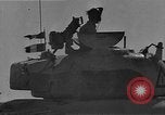 Standbild British 8th Army Tanks Nordafrika, 1942, aus Sekunde 27 historischem Filmmaterial Videoclip 65675050513