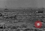 Standbild britischen Lkw Nordafrika, 1941, aus Sekunde 5 historischem Filmmaterial Videoclip 65675050514