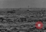 Standbild britischen Lkw Nordafrika, 1941, aus Sekunde 12 historischem Filmmaterial Videoclip 65675050514