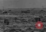 Standbild britischen Lkw Nordafrika, 1941, aus Sekunde 13 historischem Filmmaterial Videoclip 65675050514