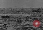Standbild britischen Lkw Nordafrika, 1941, aus Sekunde 14 historischem Filmmaterial Videoclip 65675050514