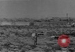 Standbild britischen Lkw Nordafrika, 1941, aus Sekunde 24 historischem Filmmaterial Videoclip 65675050514