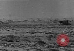 Standbild britischen Lkw Nordafrika, 1941, aus Sekunde 29 historischem Filmmaterial Videoclip 65675050514