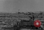 Standbild britischen Lkw Nordafrika, 1941, aus Sekunde 36 historischem Filmmaterial Videoclip 65675050514