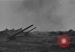 Standbild getarnt Geschützen Nordafrika, 1941, aus Sekunde 4 historischem Filmmaterial Videoclip 65675050515