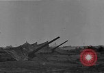 Standbild getarnt Geschützen Nordafrika, 1941, aus Sekunde 23 historischem Filmmaterial Videoclip 65675050515