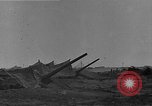 Standbild getarnt Geschützen Nordafrika, 1941, aus Sekunde 24 historischem Filmmaterial Videoclip 65675050515