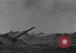 Standbild getarnt Geschützen Nordafrika, 1941, aus Sekunde 35 historischem Filmmaterial Videoclip 65675050515