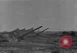 Standbild getarnt Geschützen Nordafrika, 1941, aus Sekunde 51 historischem Filmmaterial Videoclip 65675050515