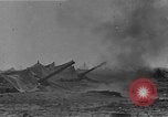 Standbild getarnt Geschützen Nordafrika, 1941, aus Sekunde 52 historischem Filmmaterial Videoclip 65675050515