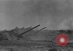 Standbild getarnt Geschützen Nordafrika, 1941, aus Sekunde 55 historischem Filmmaterial Videoclip 65675050515