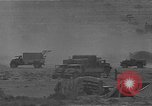 Image camions britanniques en Afrique du Nord, 1941, de la seconde 15 séquences d'archives historiques vidéo 65675050516