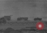 Image camions britanniques en Afrique du Nord, 1941, de la seconde 22 séquences d'archives historiques vidéo 65675050516