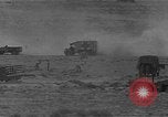 Image camions britanniques en Afrique du Nord, 1941, de la seconde 43 séquences d'archives historiques vidéo 65675050516