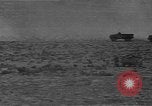 Image camions britanniques en Afrique du Nord, 1941, de la seconde 59 séquences d'archives historiques vidéo 65675050516