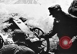 Standbild German Mountain troopers in Betrieb im Schnee während Zweiten Weltkrieg Kaukasus, 1943, aus Sekunde 21 historischem Filmmaterial Videoclip 65675050523