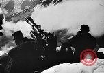 Standbild German Mountain troopers in Betrieb im Schnee während Zweiten Weltkrieg Kaukasus, 1943, aus Sekunde 37 historischem Filmmaterial Videoclip 65675050523