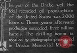 Standbild Bohren von Öl United States USA, 1923, aus Sekunde 13 historischem Filmmaterial Videoclip 65675050524