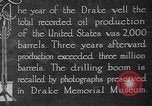 Standbild Bohren von Öl United States USA, 1923, aus Sekunde 15 historischem Filmmaterial Videoclip 65675050524