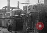 Standbild Bohren von Öl United States USA, 1923, aus Sekunde 59 historischem Filmmaterial Videoclip 65675050524
