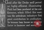 Immagine di Lampada di kerosene usato per l'illuminazione United States USA, 1921, secondo 13 filmato di repertorio 65675050526