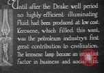 Immagine di Lampada di kerosene usato per l'illuminazione United States USA, 1921, secondo 22 filmato di repertorio 65675050526