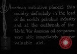 Standbild relative Ölförderung United States USA, 1923, aus Sekunde 12 historischem Filmmaterial Videoclip 65675050533