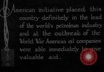 Standbild relative Ölförderung United States USA, 1923, aus Sekunde 19 historischem Filmmaterial Videoclip 65675050533