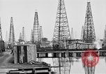 Image raffinerie de pétrole United States USA, 1923, de la seconde 35 séquences d'archives historiques vidéo 65675050535