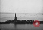 Image utilise des produits pétroliers New York City USA, 1923, de la seconde 5 séquences d'archives historiques vidéo 65675050543