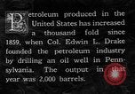 Standbild Bohren von Öl United States USA, 1923, aus Sekunde 17 historischem Filmmaterial Videoclip 65675050546