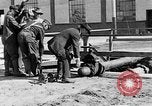 Standbild Reinigung von öl Rohrleitungen United States USA, 1923, aus Sekunde 37 historischem Filmmaterial Videoclip 65675050552