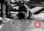 Standbild Reinigung von öl Rohrleitungen United States USA, 1923, aus Sekunde 47 historischem Filmmaterial Videoclip 65675050552