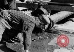 Standbild Reinigung von öl Rohrleitungen United States USA, 1923, aus Sekunde 55 historischem Filmmaterial Videoclip 65675050552