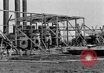 Standbild temporäre Öl Rohrleitungen United States USA, 1923, aus Sekunde 43 historischem Filmmaterial Videoclip 65675050554
