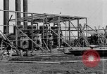 Standbild temporäre Öl Rohrleitungen United States USA, 1923, aus Sekunde 46 historischem Filmmaterial Videoclip 65675050554