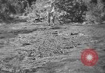 Standbild Stufen in die Ölförderung Mexiko, 1926, aus Sekunde 17 historischem Filmmaterial Videoclip 65675050556