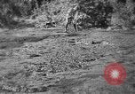 Standbild Stufen in die Ölförderung Mexiko, 1926, aus Sekunde 30 historischem Filmmaterial Videoclip 65675050556
