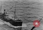 Standbild britischen Flotte im Englischen Kanal, 1918, aus Sekunde 19 historischem Filmmaterial Videoclip 65675050557