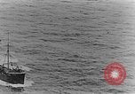 Standbild britischen Flotte im Englischen Kanal, 1918, aus Sekunde 26 historischem Filmmaterial Videoclip 65675050557