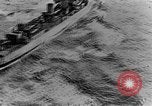 Standbild britischen Flotte im Englischen Kanal, 1918, aus Sekunde 30 historischem Filmmaterial Videoclip 65675050557