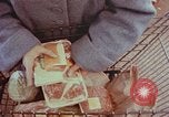 Image Grand Union supermarché Yonkers New York USA, 1958, de la seconde 1 séquences d'archives historiques vidéo 65675050580